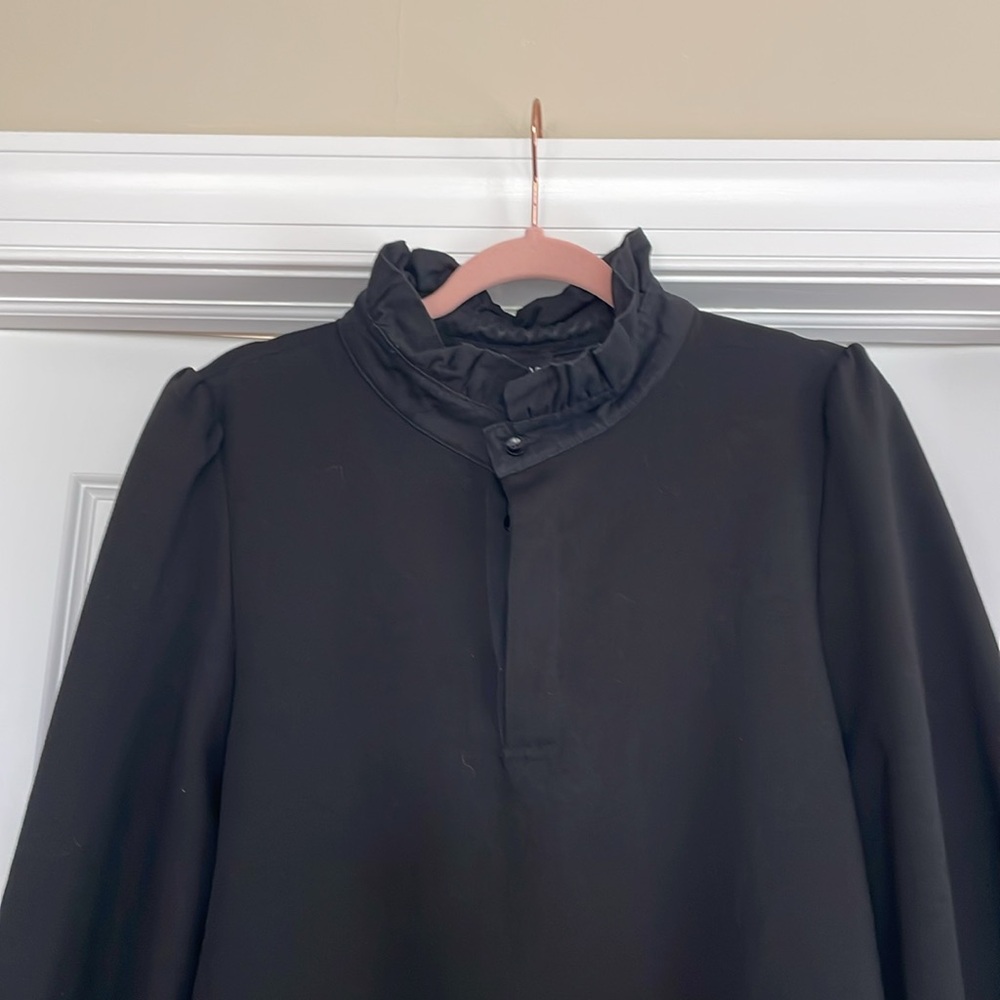 Tuckernuck Pomander Place Charlotte
Dress - Picture 3 of 11